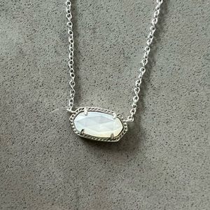 Kendra Scott Elisa necklace